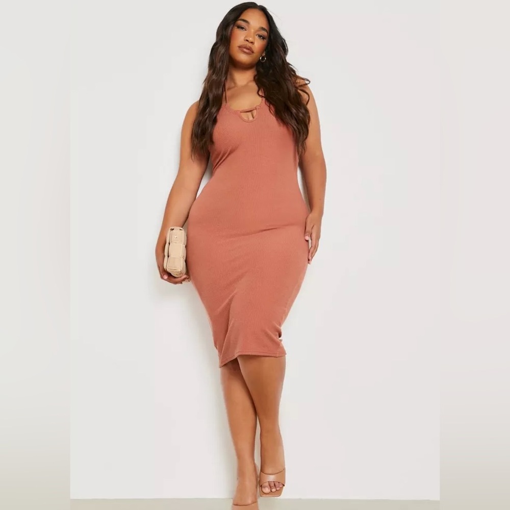 PLUS RIPPLE RIB HALTER DETAIL MIDI DRESS